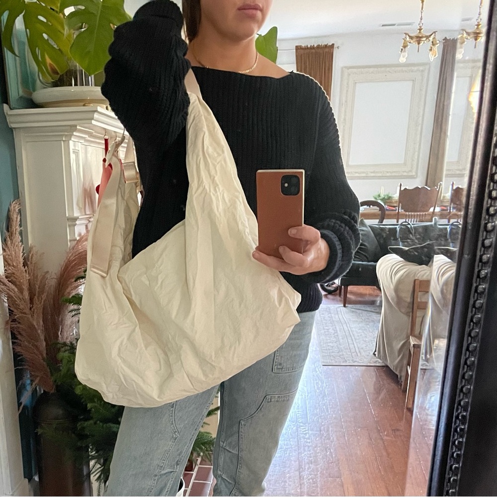 Large white tote - Picture 2 of 3